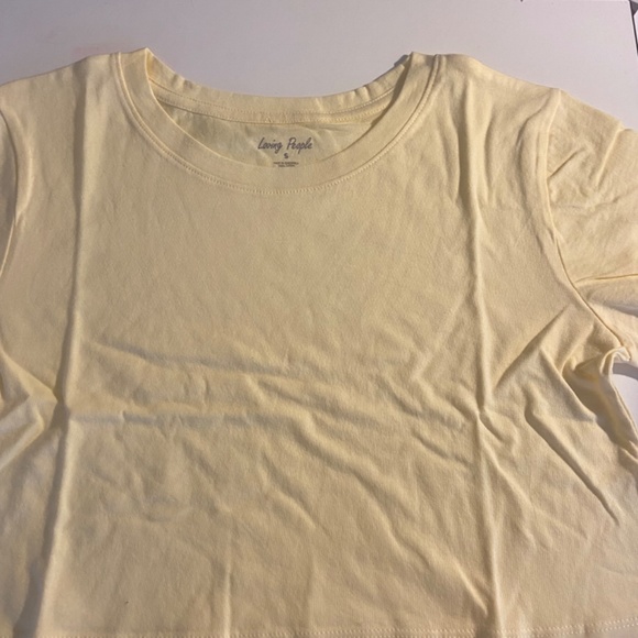 Woman’s Cropped Tee New - Picture 2 of 6